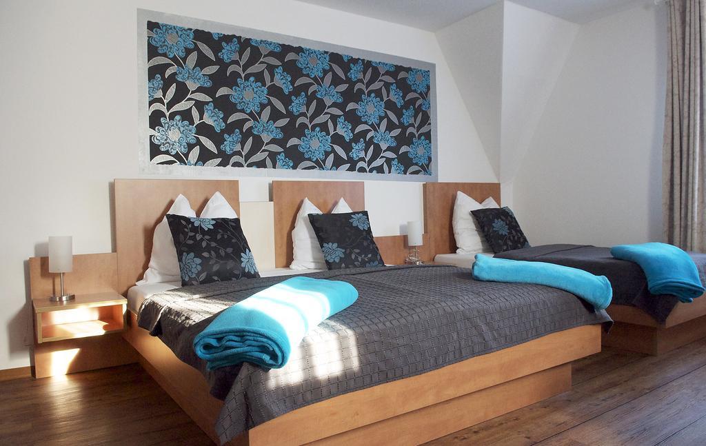 Hotel Vier Loewen Traben-Trarbach Habitación foto